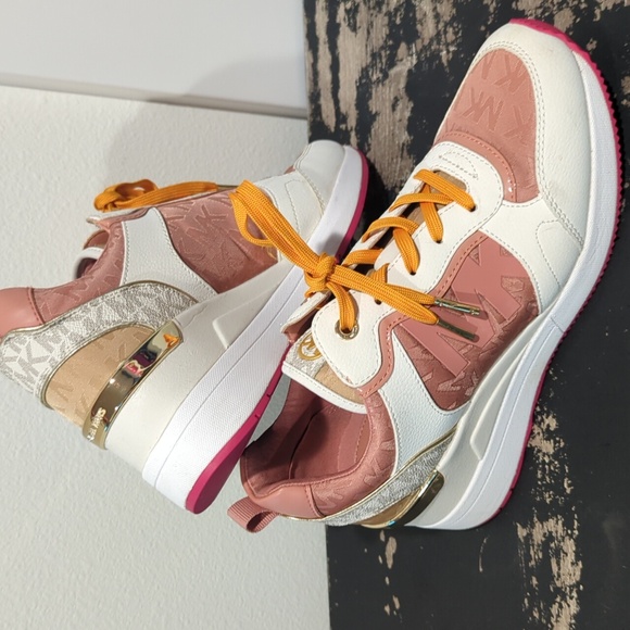 Michael Kors wedge sneakers - Picture 2 of 8